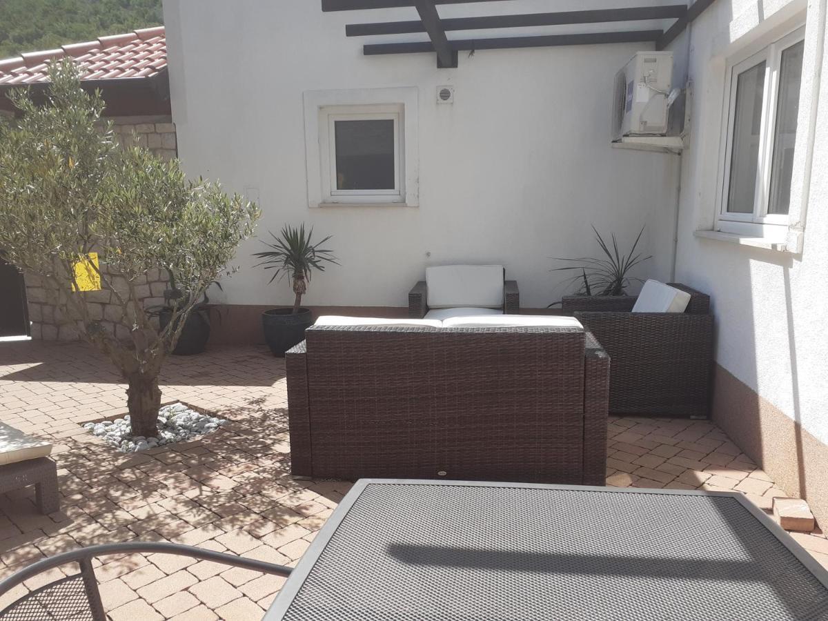 Villa Haus Niko Senj  Bagian luar foto